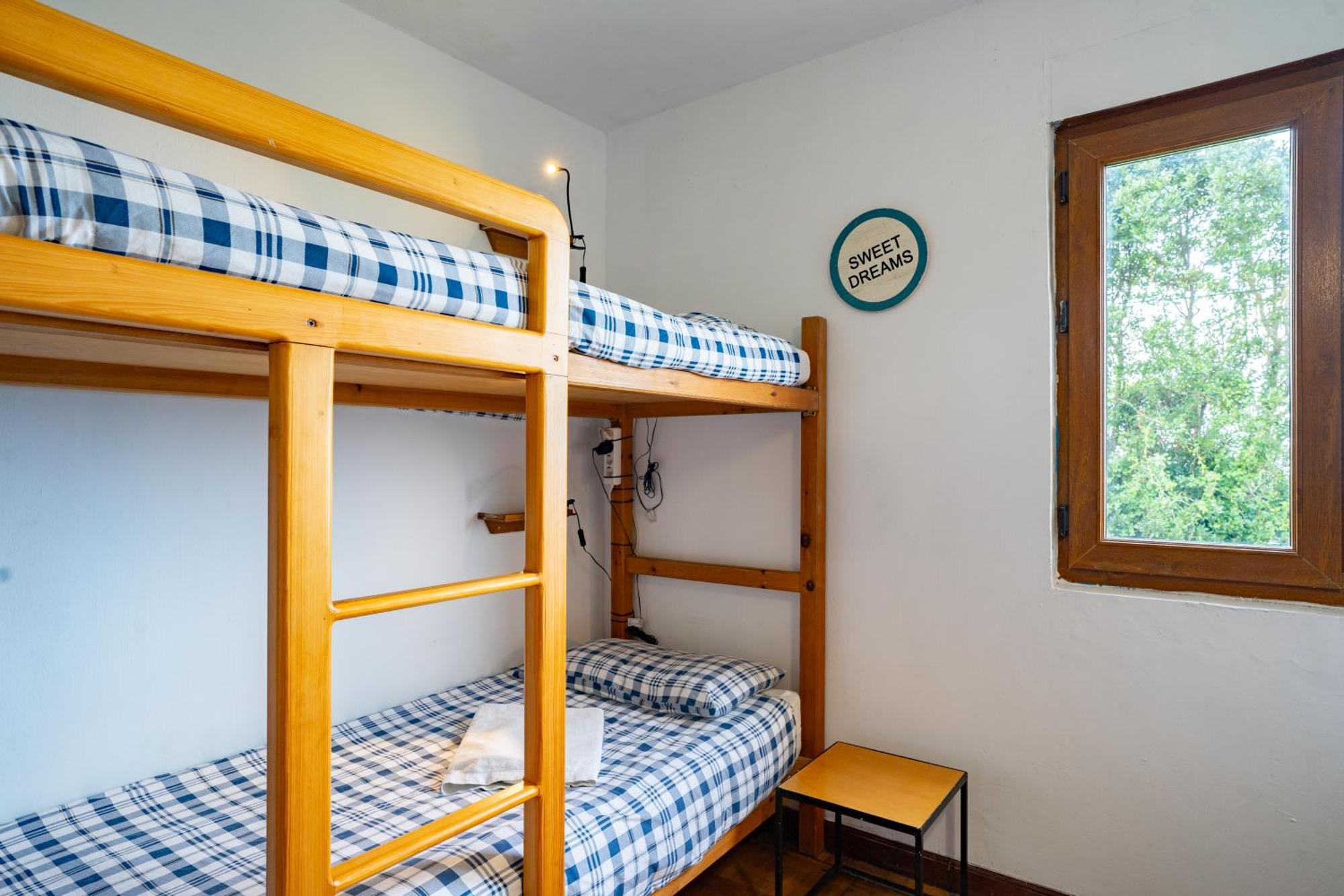 Surf House Sanvi Bed & Breakfast Сан Висенте де ла Баркера Екстериор снимка