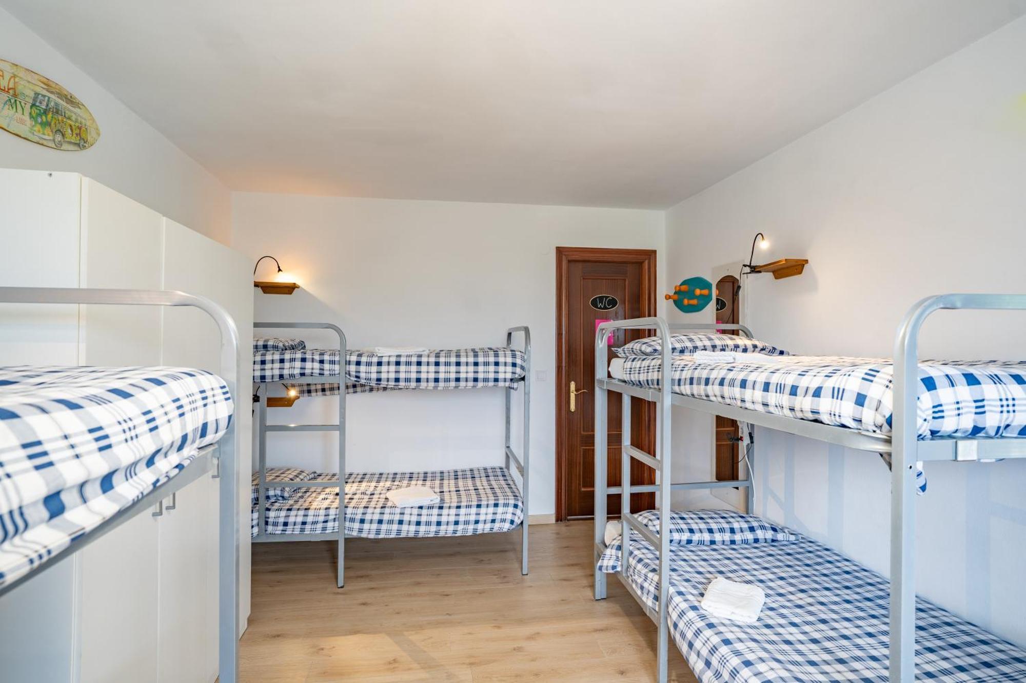 Surf House Sanvi Bed & Breakfast Сан Висенте де ла Баркера Екстериор снимка